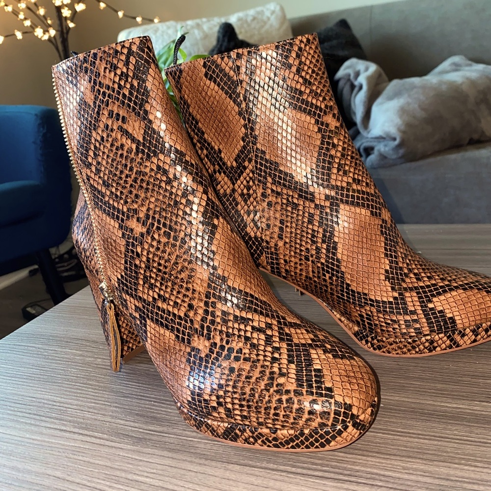 Chic never worn brown snake print booties H&M.